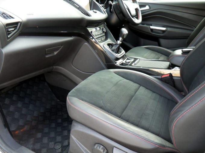 2025 Ford Kuga