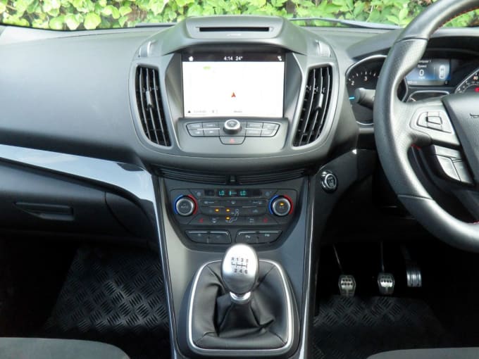 2025 Ford Kuga
