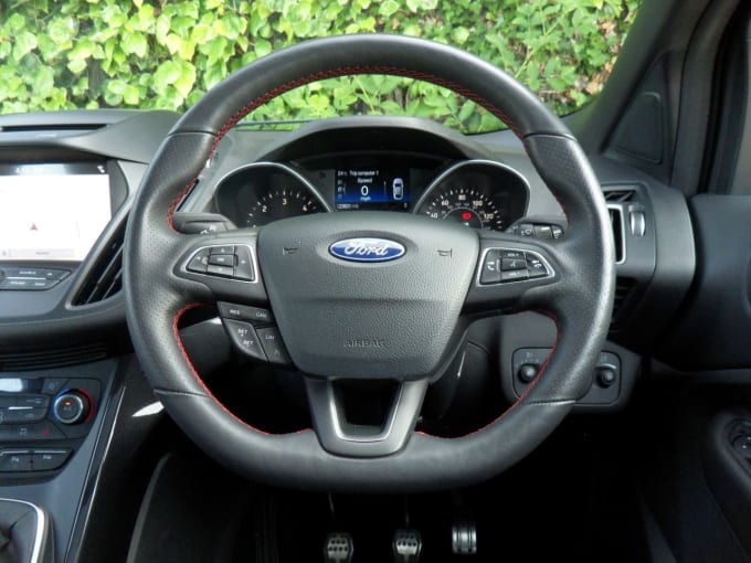 2025 Ford Kuga