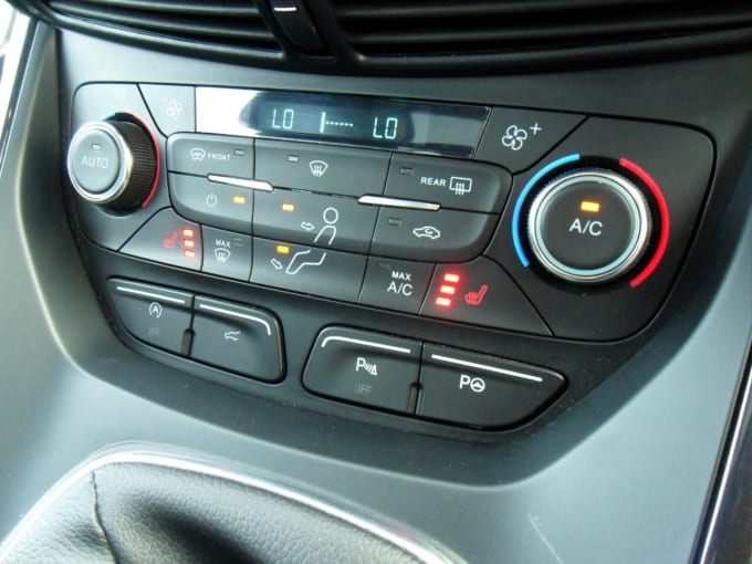 2025 Ford Kuga