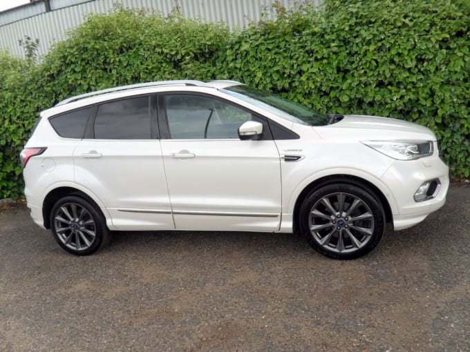2025 Ford Kuga
