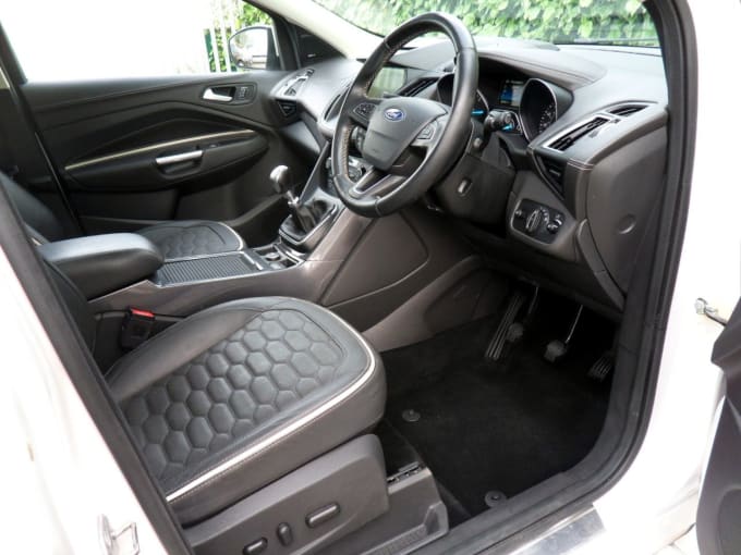 2025 Ford Kuga