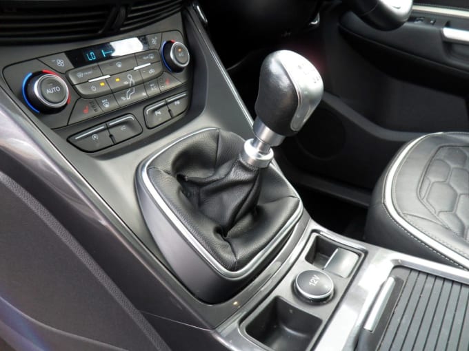 2025 Ford Kuga