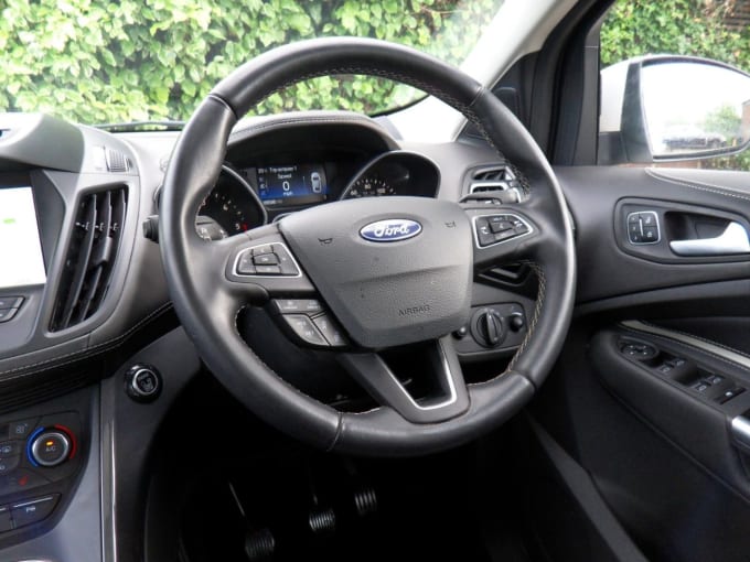 2025 Ford Kuga