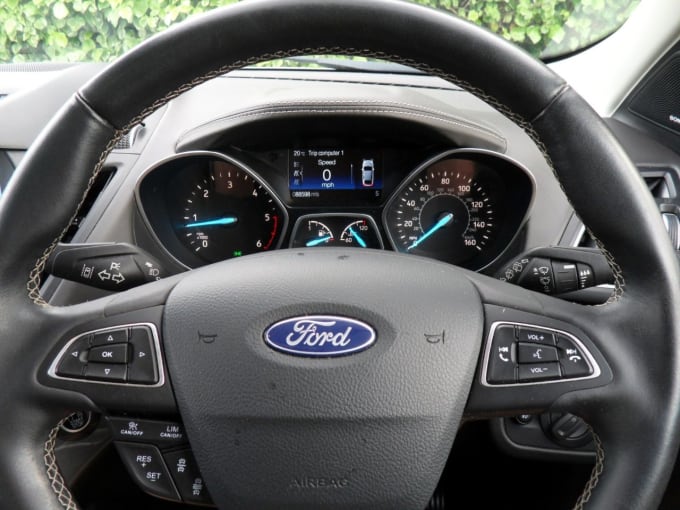 2025 Ford Kuga