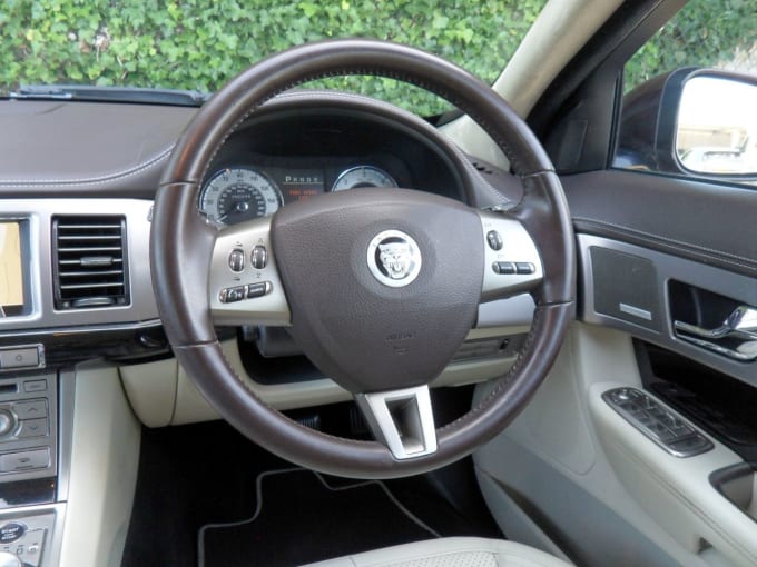 2025 Jaguar Xf