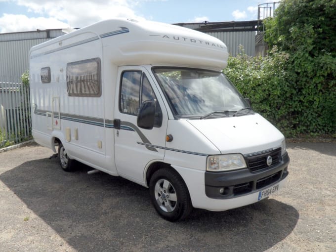 2025 Auto-trail Tracker Se