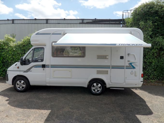 2025 Auto-trail Tracker Se