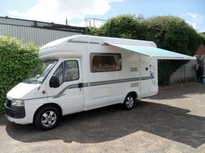 2025 Auto-trail Tracker Se