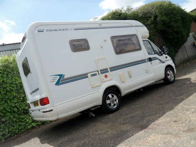 2025 Auto-trail Tracker Se