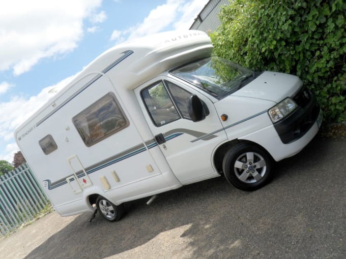 2025 Auto-trail Tracker Se