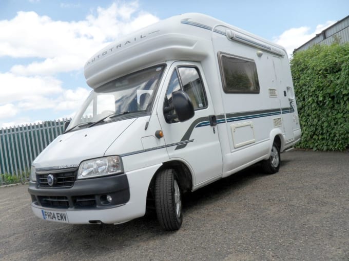 2025 Auto-trail Tracker Se