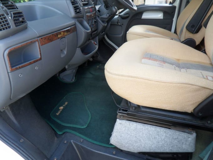 2025 Auto-trail Tracker Se