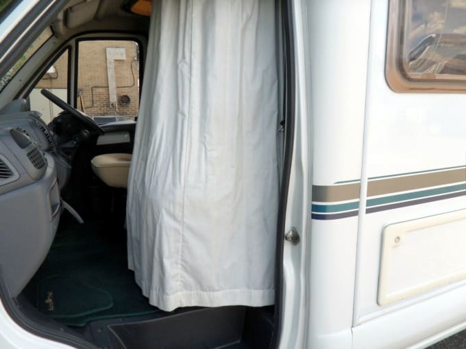 2025 Auto-trail Tracker Se