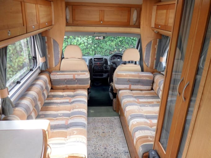 2025 Auto-trail Tracker Se