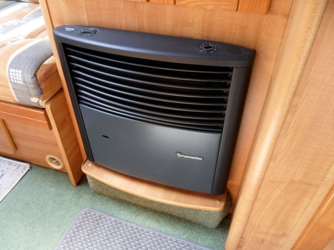 2025 Auto-trail Tracker Se