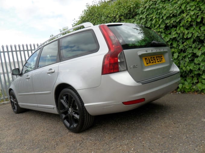 2025 Volvo V50
