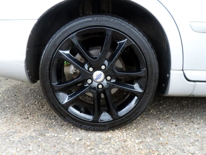 2025 Volvo V50