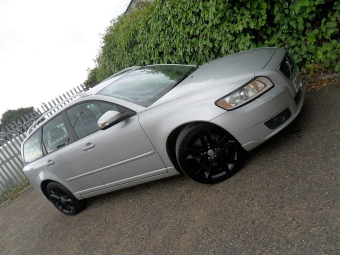 2025 Volvo V50