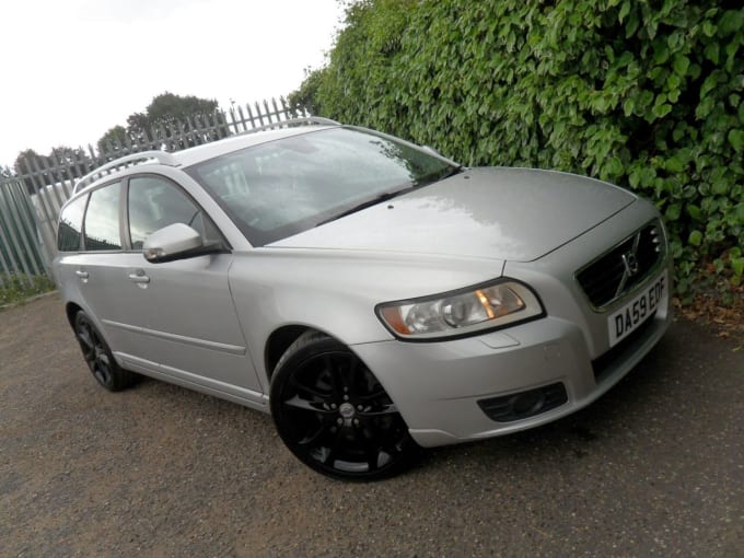 2025 Volvo V50