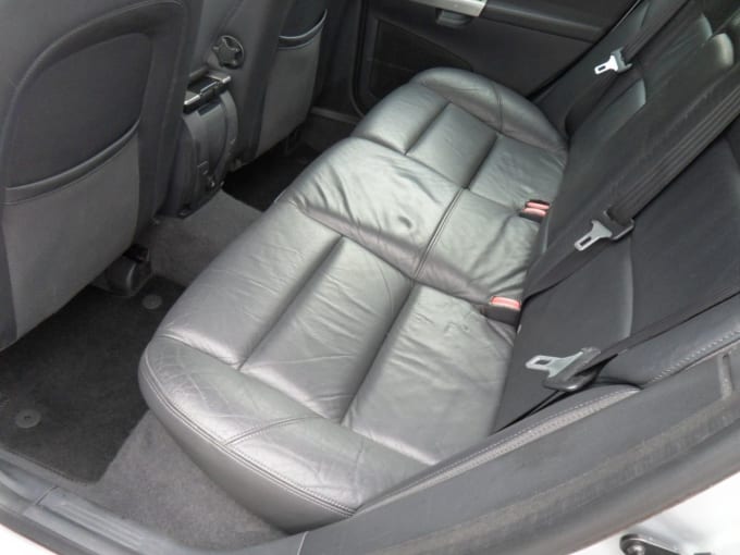 2025 Volvo V50