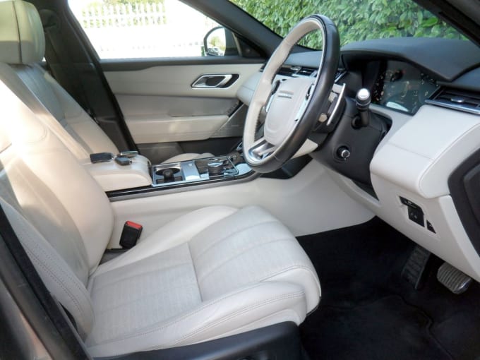 2025 Land Rover Range Rover Velar