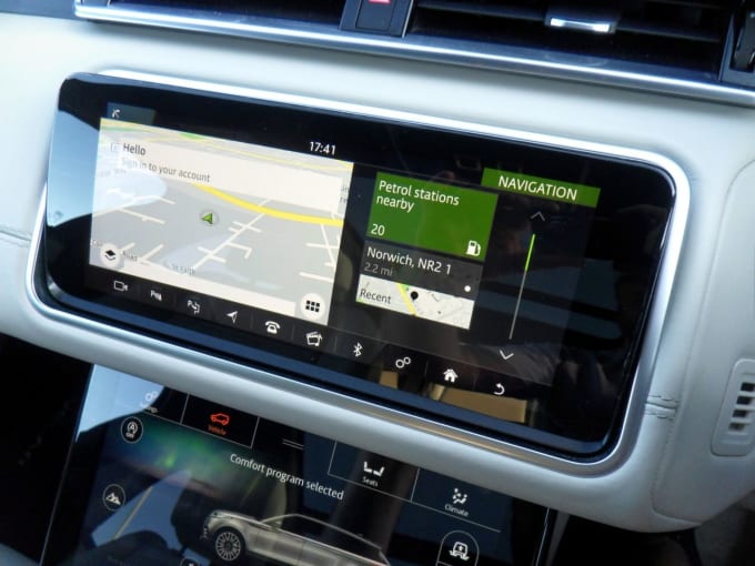 2025 Land Rover Range Rover Velar