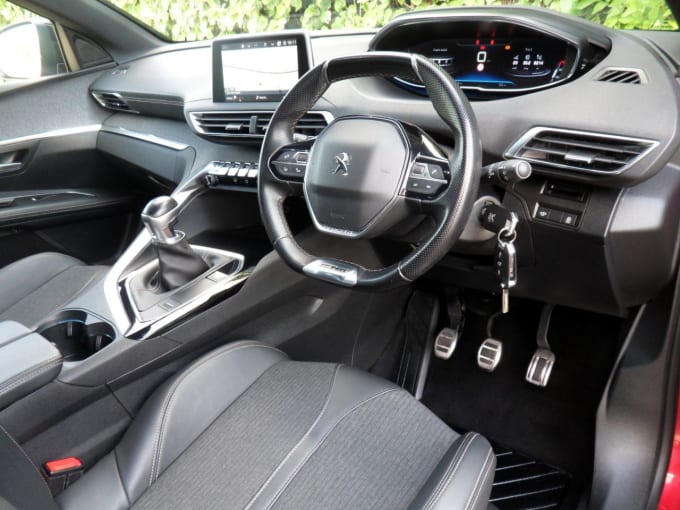 2025 Peugeot 3008