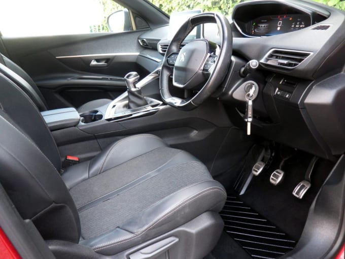 2025 Peugeot 3008