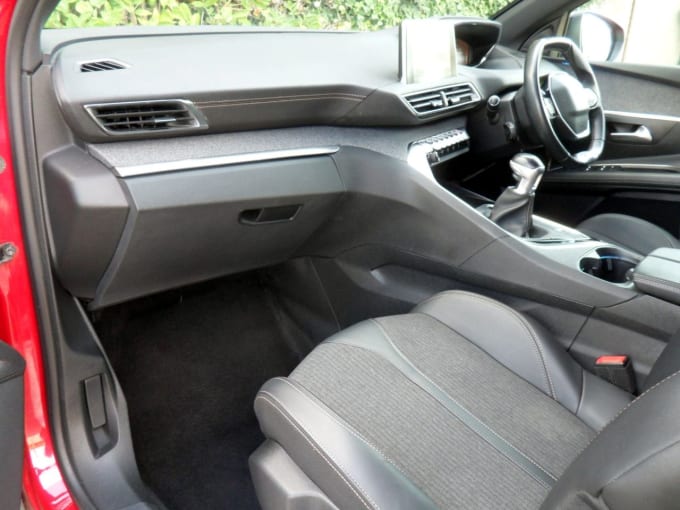 2025 Peugeot 3008