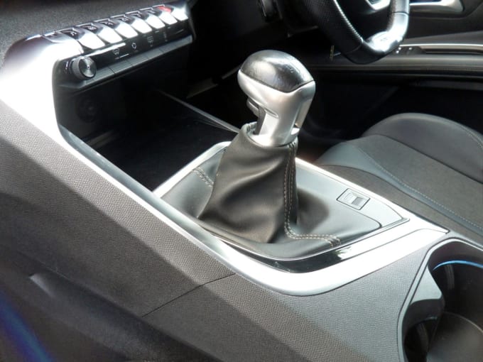 2025 Peugeot 3008