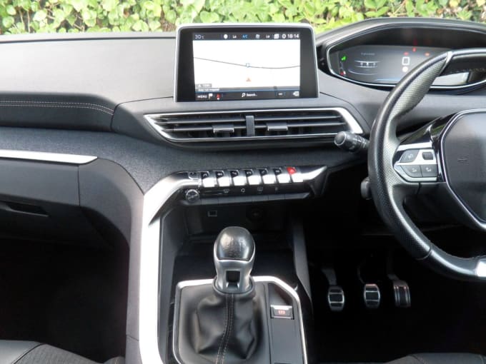 2025 Peugeot 3008