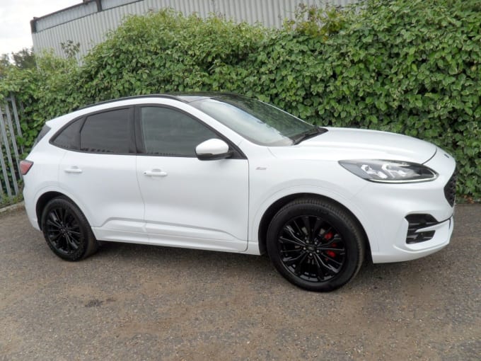2025 Ford Kuga