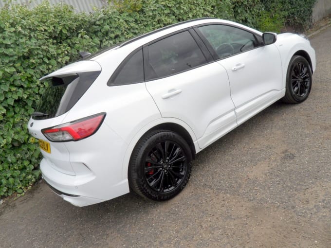 2025 Ford Kuga