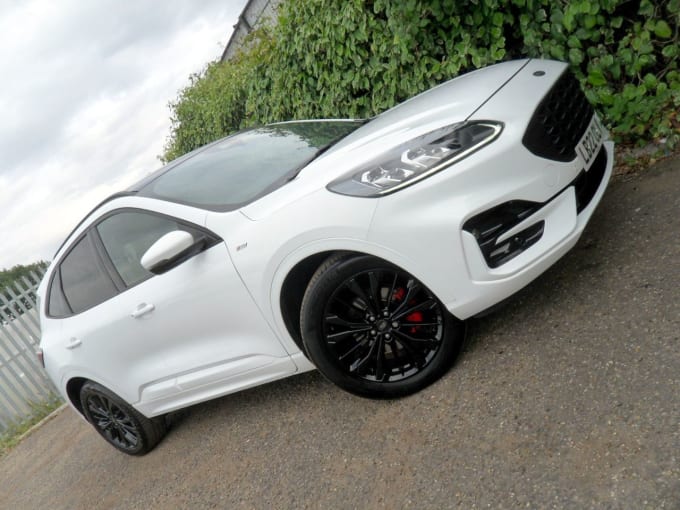 2025 Ford Kuga