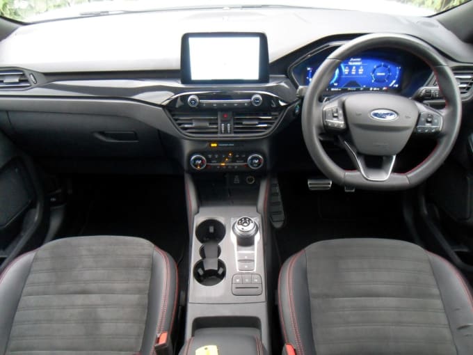 2025 Ford Kuga