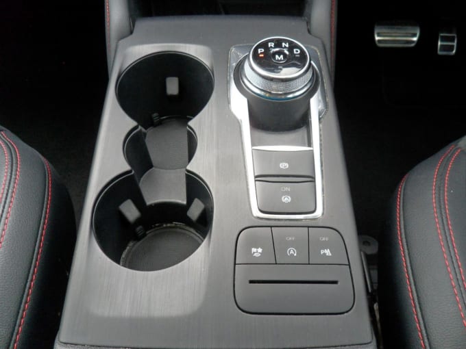 2025 Ford Kuga