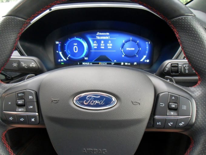 2025 Ford Kuga