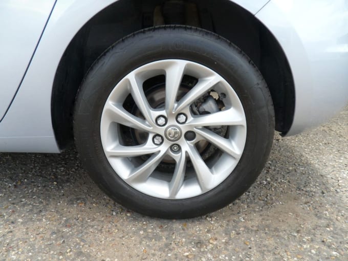 2025 Vauxhall Astra