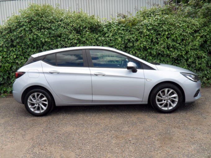 2025 Vauxhall Astra