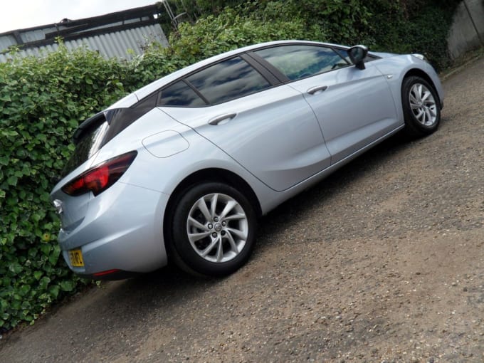 2025 Vauxhall Astra
