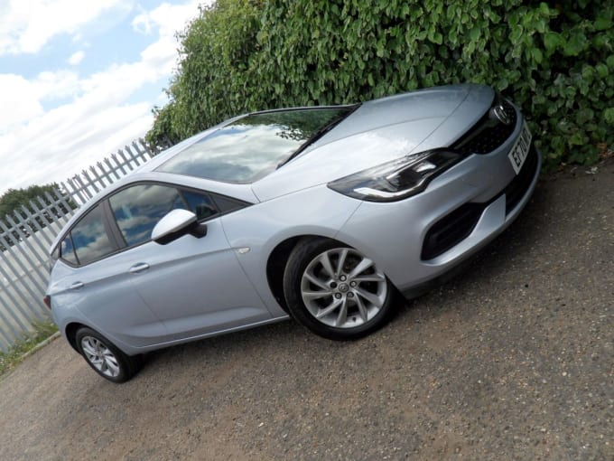 2025 Vauxhall Astra