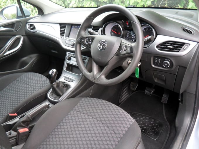 2025 Vauxhall Astra