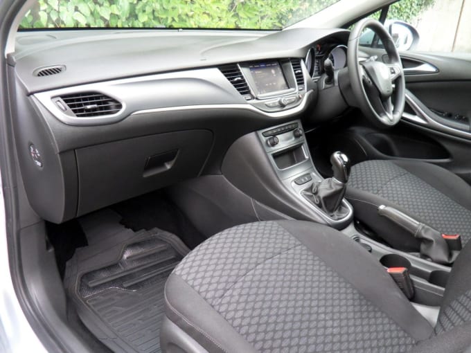 2025 Vauxhall Astra