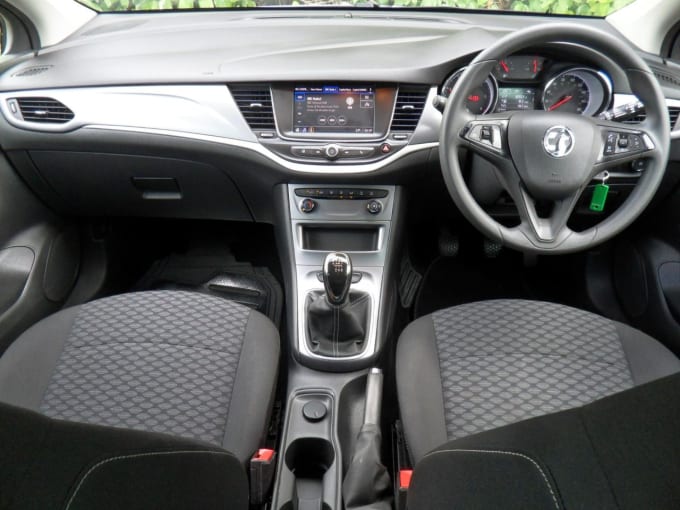 2025 Vauxhall Astra