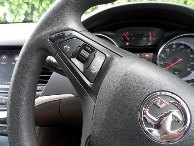 2025 Vauxhall Astra