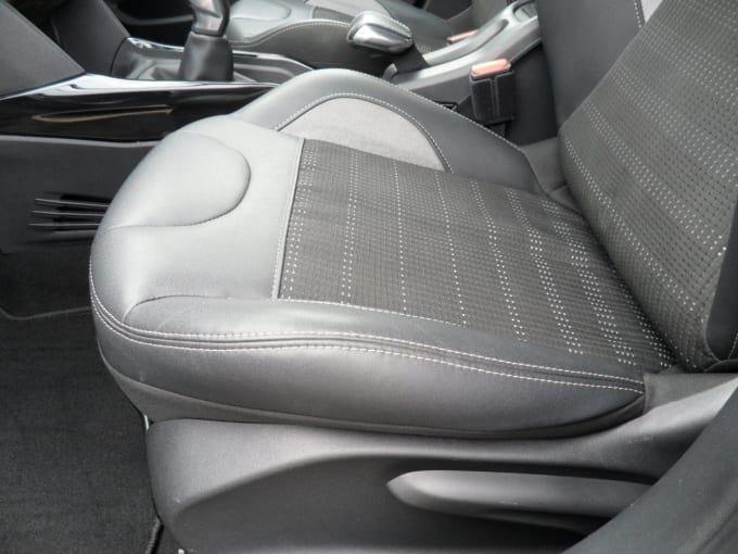 2025 Peugeot 2008