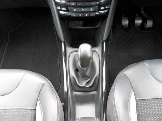2025 Peugeot 2008