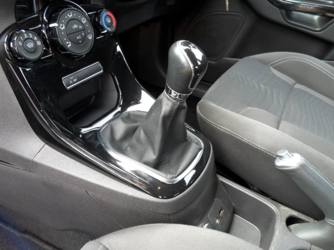 2025 Ford Fiesta