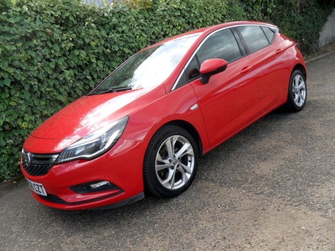 2025 Vauxhall Astra